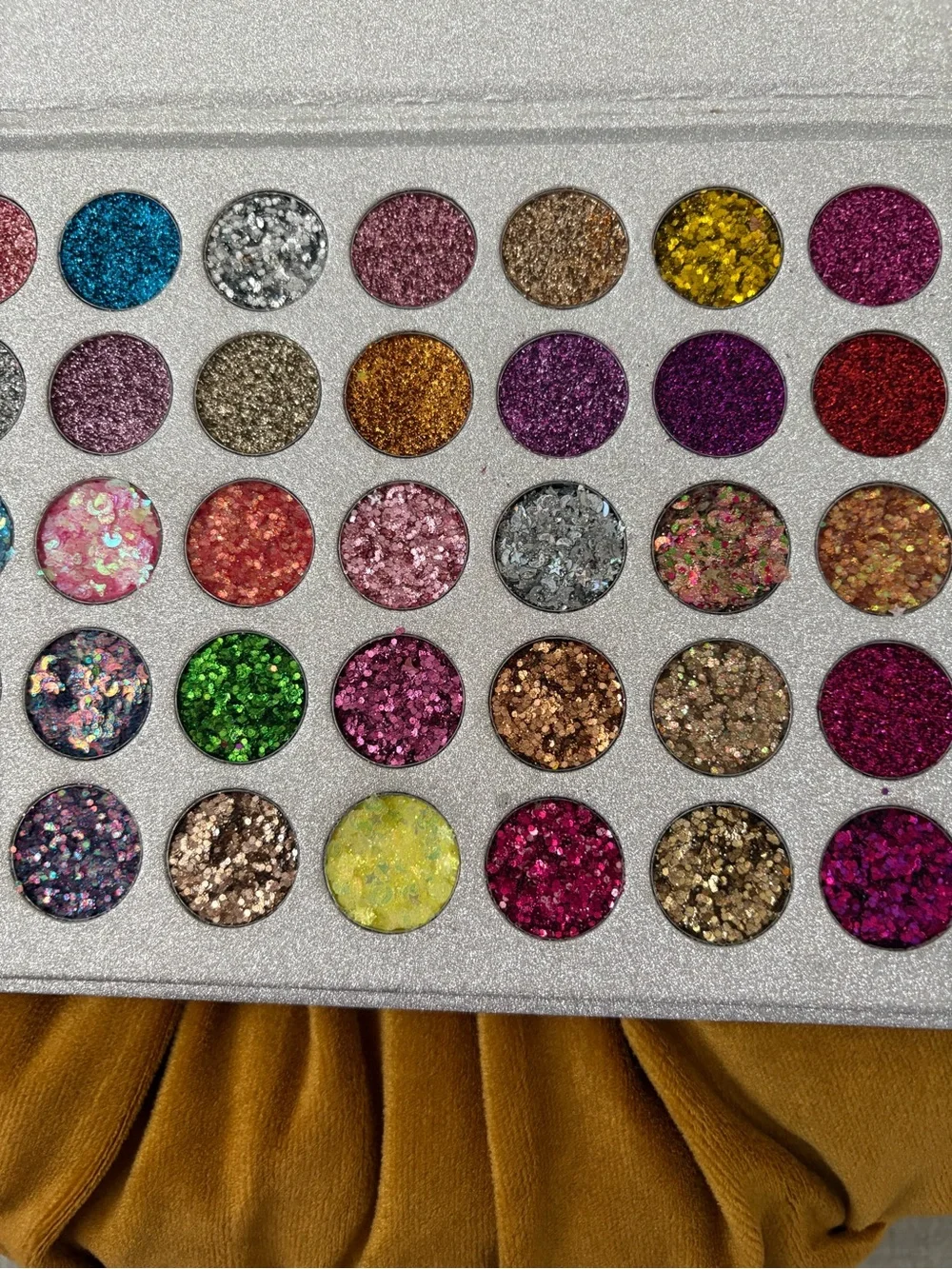 CAKAILA 40 Colors Glitter Sparkling  eyeshadow Palette   new
